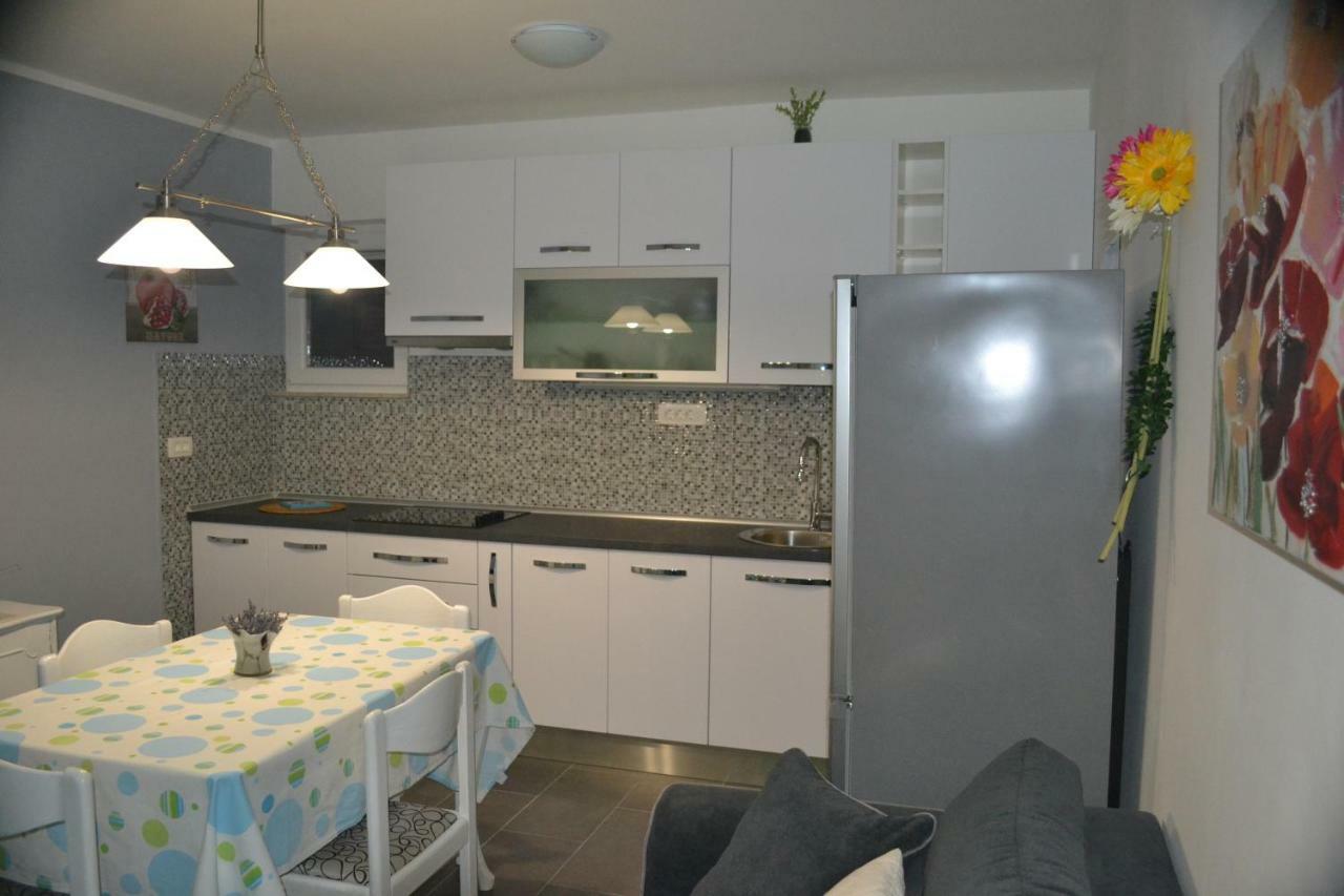 Apartman Bebe In Old Town- With Free Parking 希贝尼克 外观 照片
